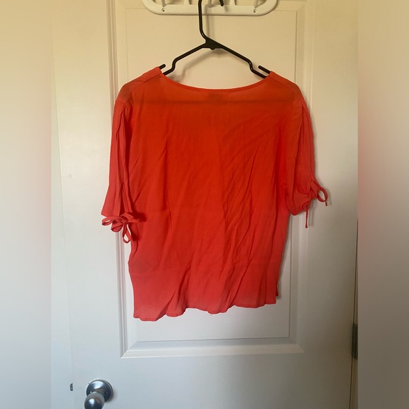 Pepaloves Blouse - Picture 2 of 5